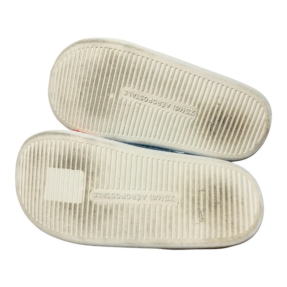 Aeropostale Fuzzy Slippers with Rainbow and Star Design
